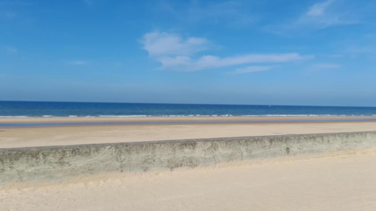 La Bourgandie Englesqueville-la-Percée Exteriör bild
